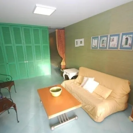 Agreable 2p Avec Terrasse, Piscine, Garage Et Wifi A - Fr-1-196-271 *